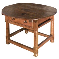 Rustic Spanish 17th century Round Center Table