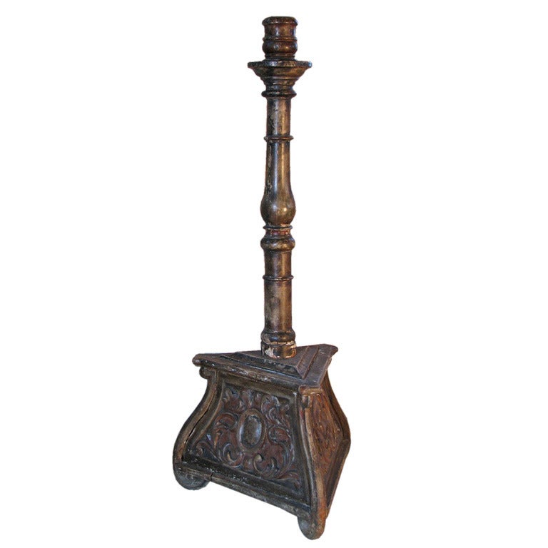 Italian 17th century Baroque Tall and Painted Torchère For Sale