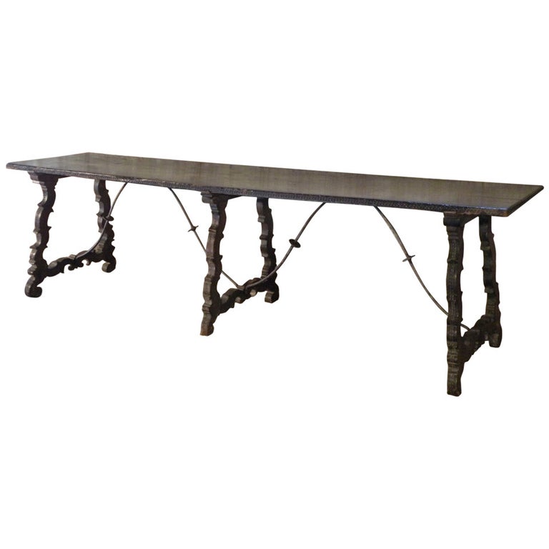 Long and narrow Spanish Baroque 17th century Trestle Table For Sale at