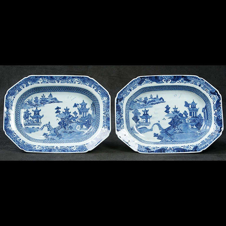 Rare Pair Of Chinese Blue And White Export Tureens In Excellent Condition For Sale In Wilton, CT