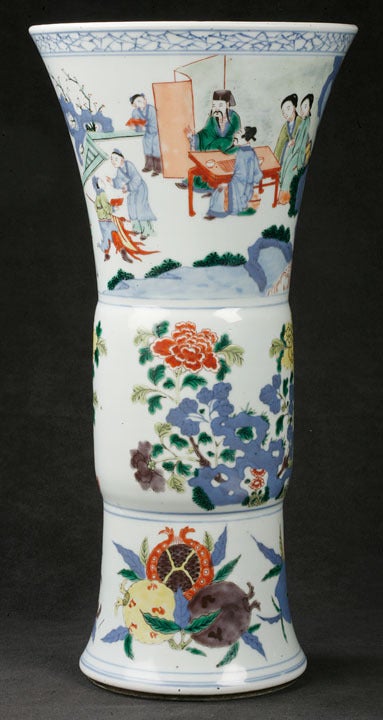 Large Chinese Polychrome Beaker In Excellent Condition For Sale In Wilton, CT