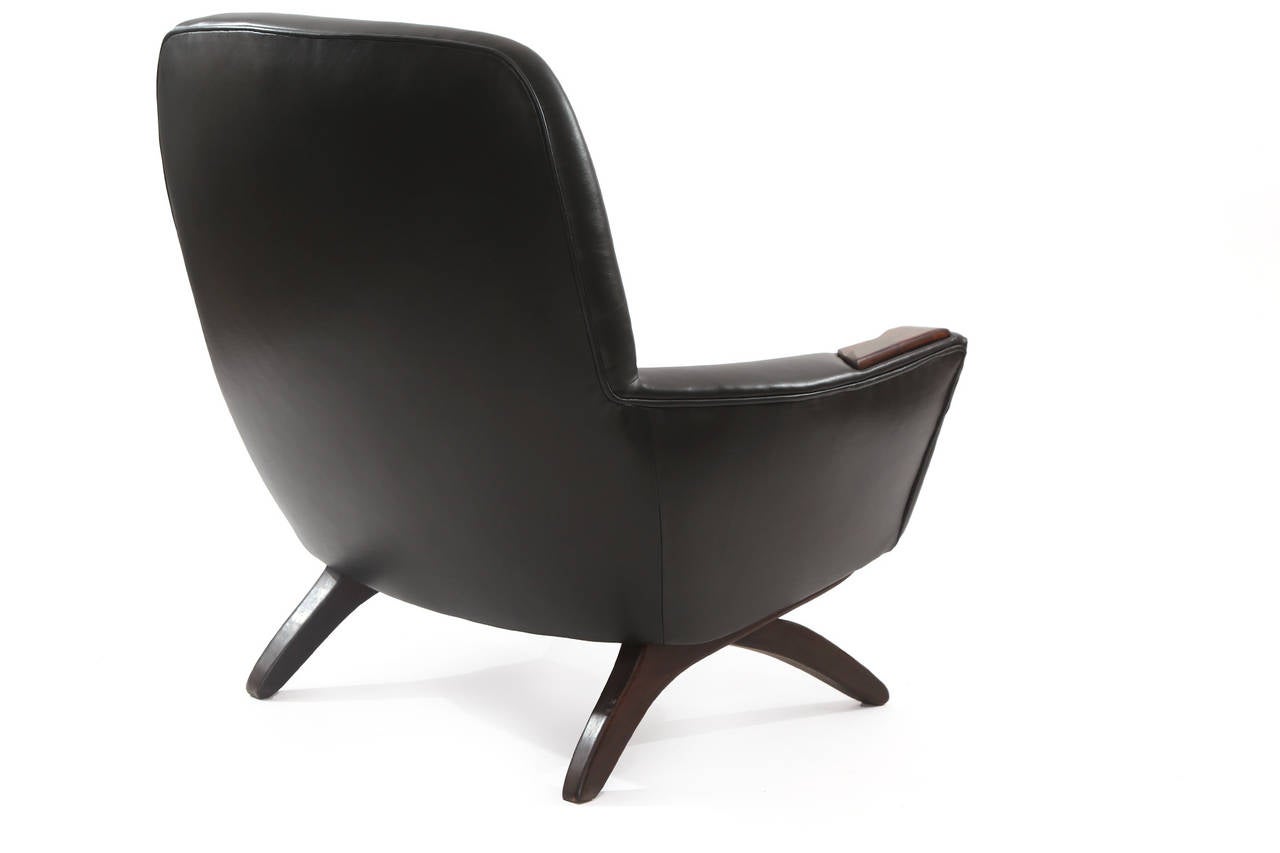 Mid-20th Century Leather and Rosewood Lounge Chairs by Leif Hansen