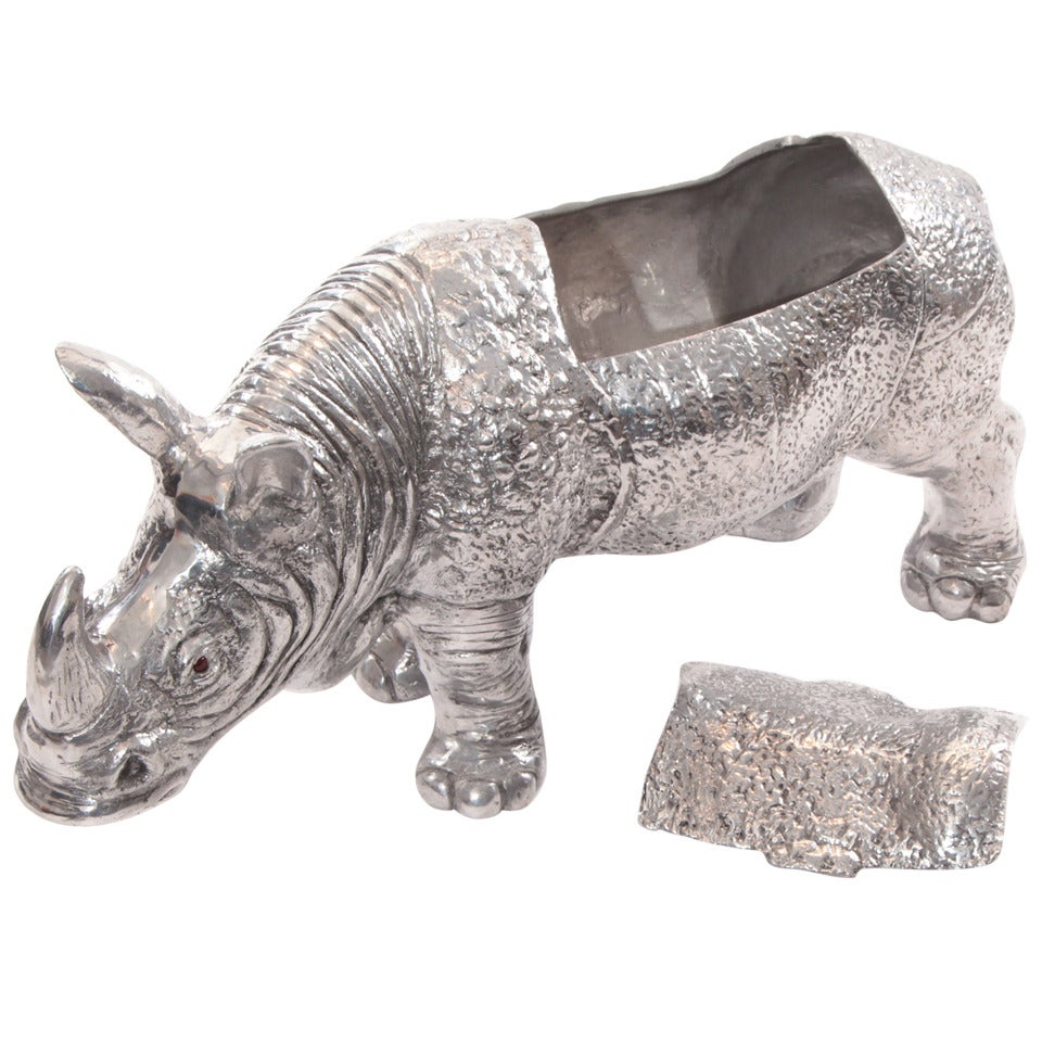 Rhinocéros en aluminium poli à grande échelle par Arthur Court