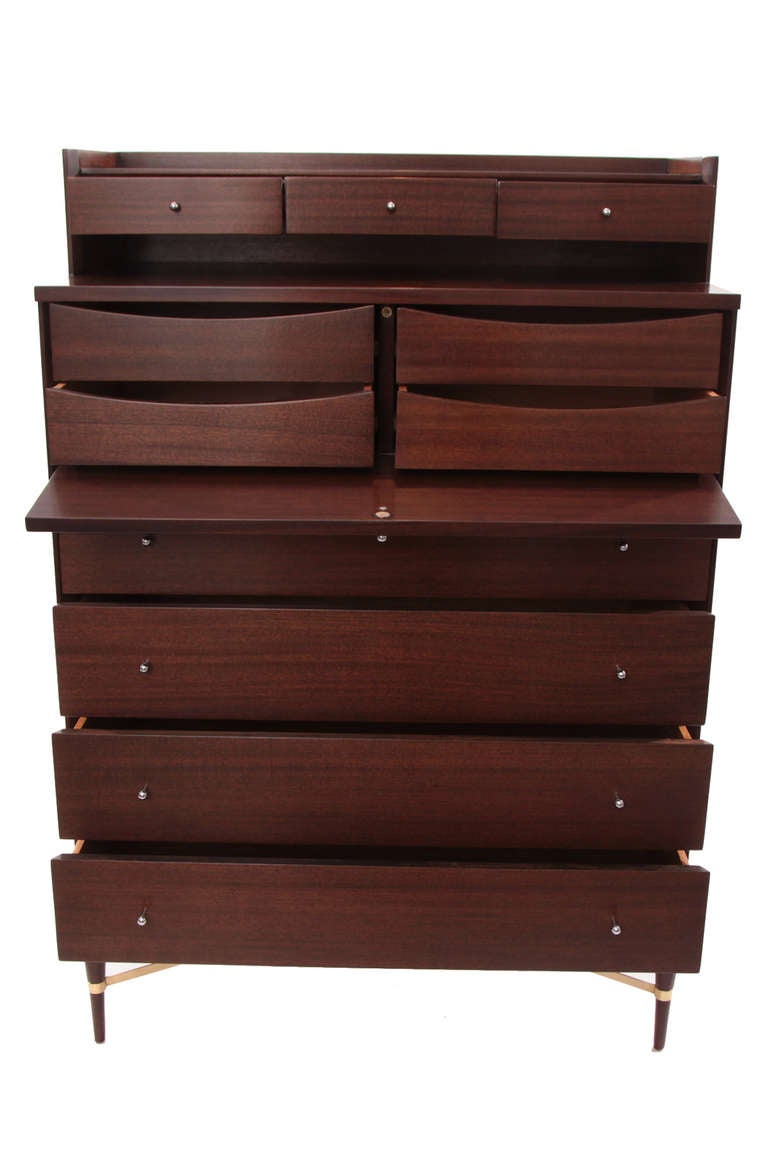 Striking Paul Mccobb Calvin Gentleman's Chest