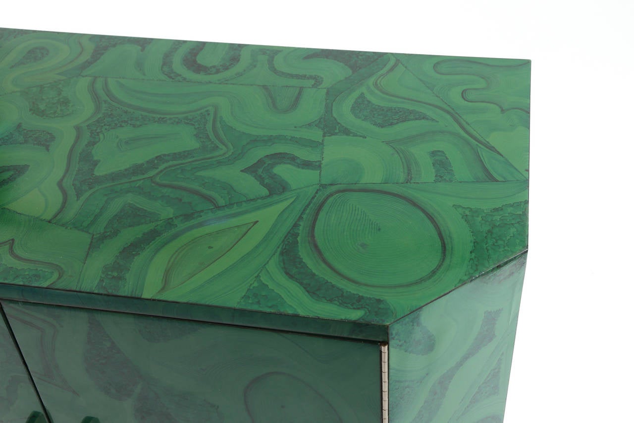 Americano Cassapanca in malachite verde e bachelite dipinta a mano in vendita