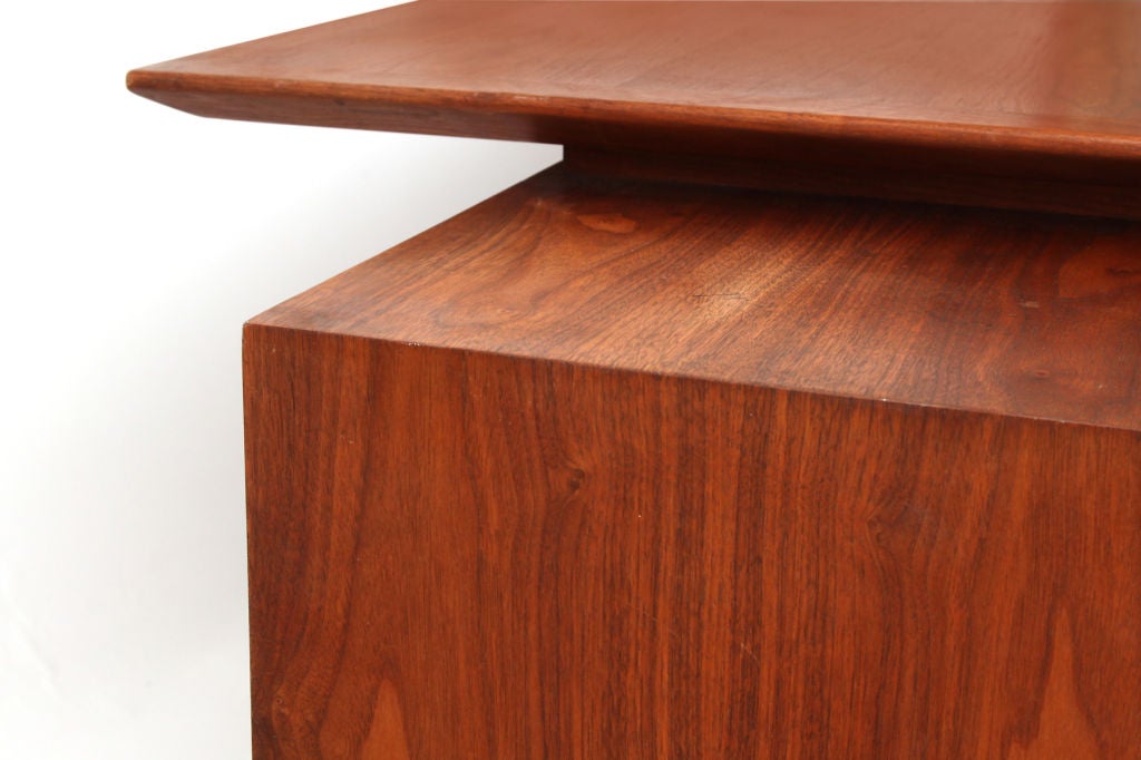 Rare Monteverdi Young Executive Desk & Return 1