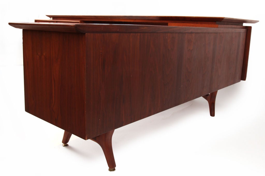 Rare Monteverdi Young Executive Desk & Return 4