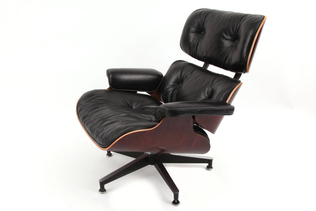 Pair of Eames Herman Miller Lounge Chairs 2