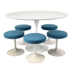 Eero Saarinen Knoll Tulip Dining Table