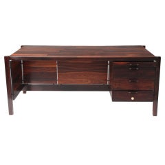 Jorge Zalszupin for L
Atelier Rosewood
Suede Desk Vintage Jorge Zalszupin for L
Atelier Rosewood
Suede Desk