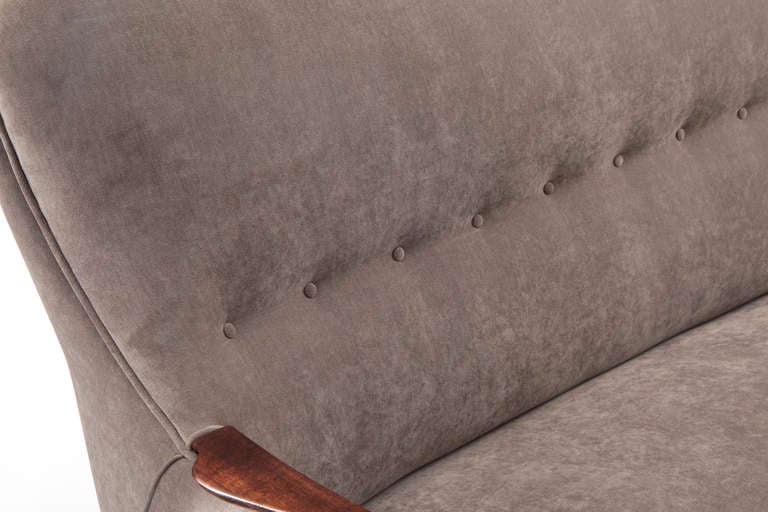 Elegant Silk Chenille and Walnut Sofa In Excellent Condition In Phoenix, AZ