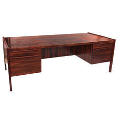 Incredibly Grained Rosewood Executive Desk