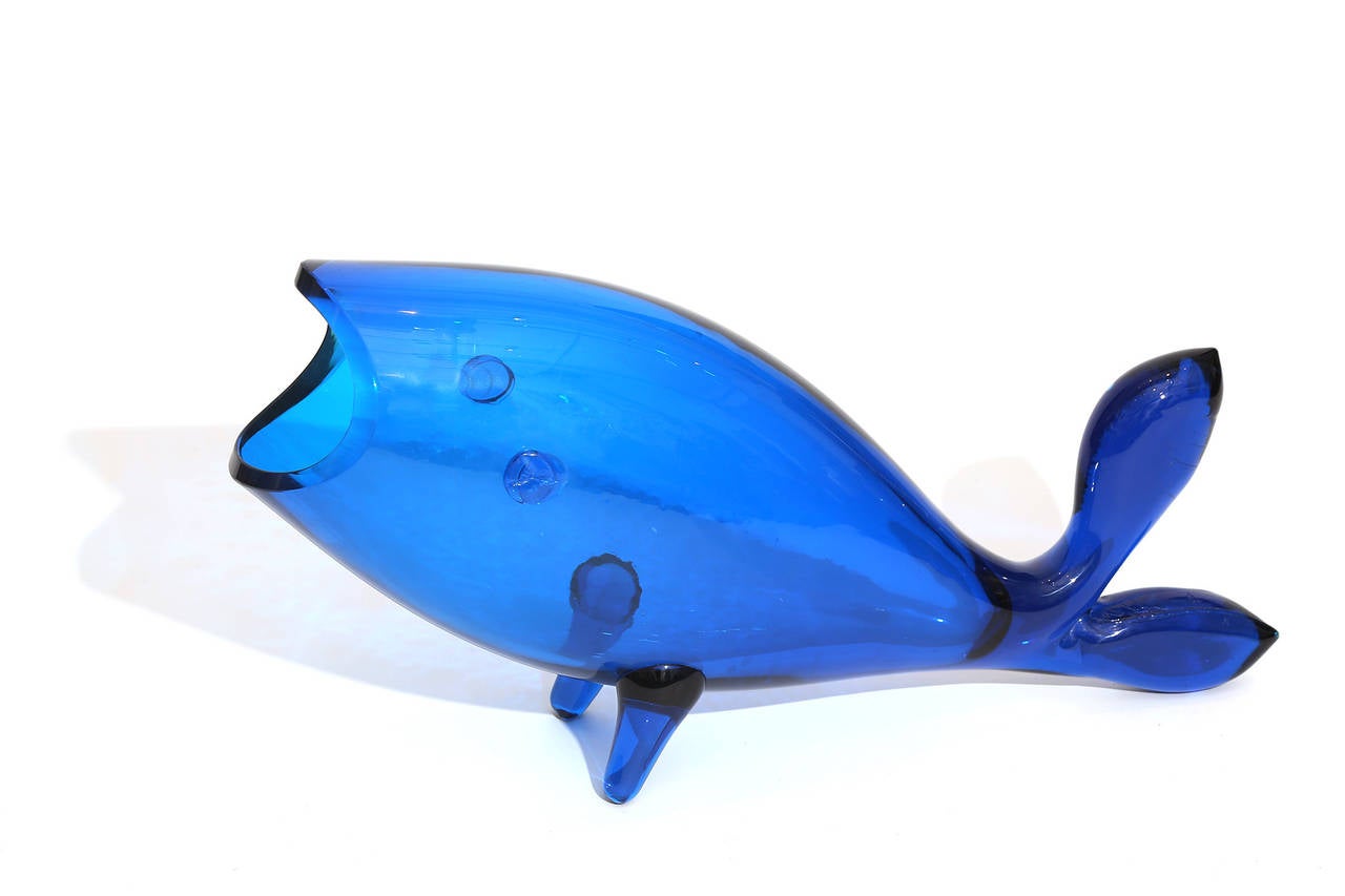 Blue glass fish sculpture by Blenko. This example is in excellent original condition.