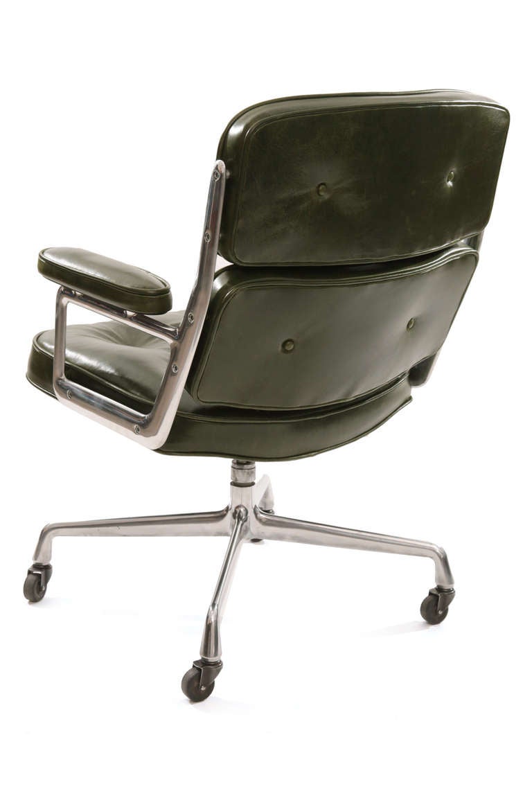 Late 20th Century Stunning Eames for Herman Miller Leather Time Life Chair