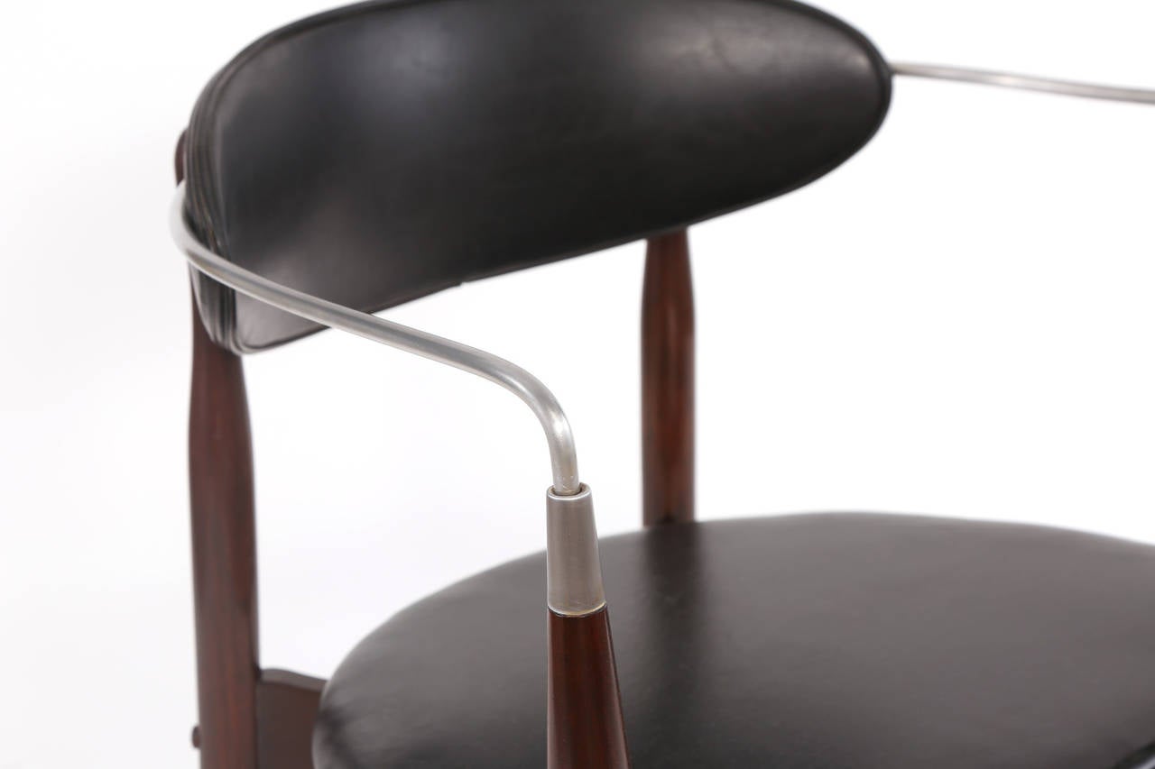 dan johnson viscount chair