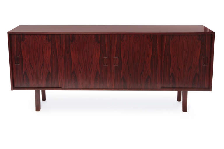 Mid-20th Century Elegant Brazilian Rosewood Credenza