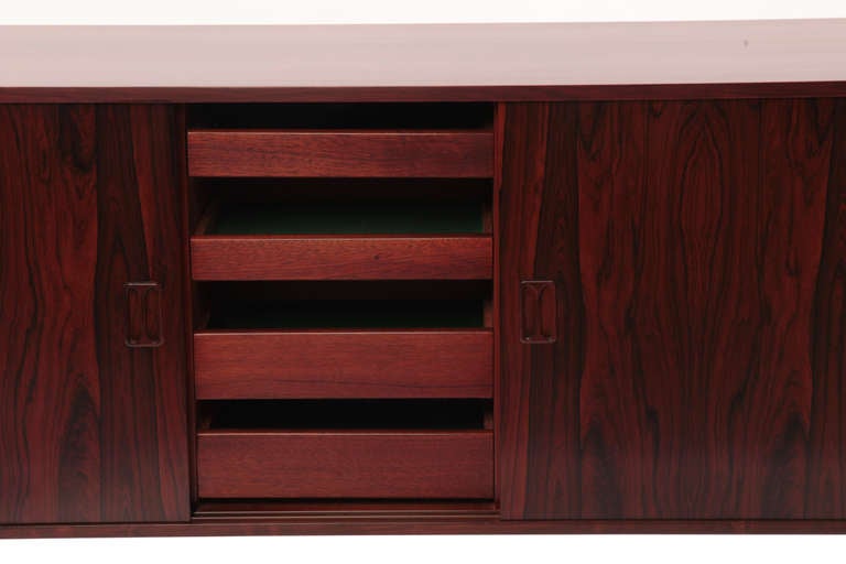 Elegant Brazilian Rosewood Credenza In Excellent Condition In Phoenix, AZ