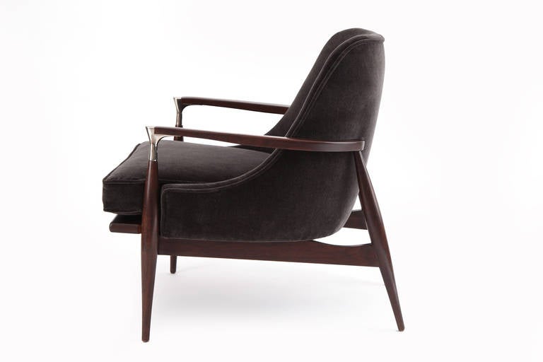 Sculptural Pair of Lounge Chairs by Ib Kofod-Larsen 1