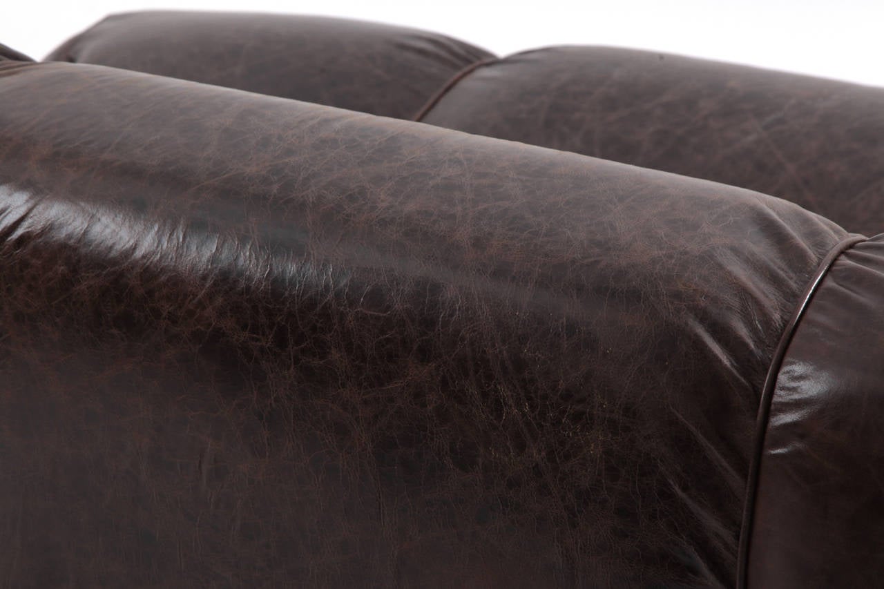 De Pas D'Urbino Lomazzi Patinated Leather Sofa In Excellent Condition In Phoenix, AZ