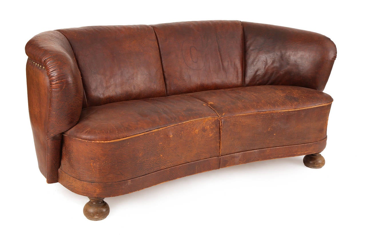 Mid-20th Century 1930s Free-Form Danish Leather Sofa After Flemming Lassen