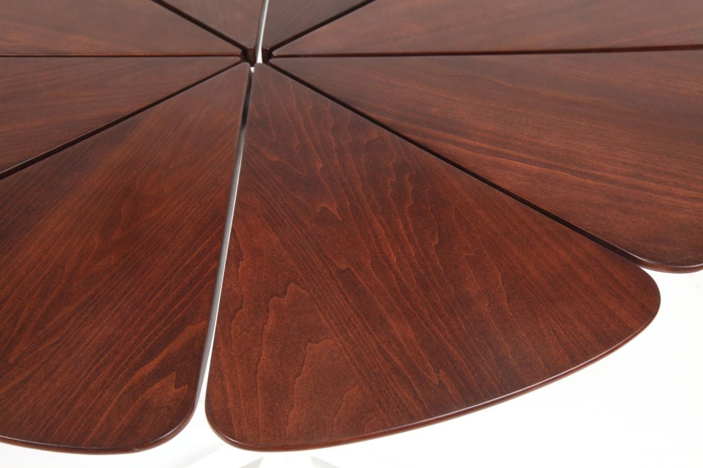 American Early Richard Schultz for Knoll Petal Dining Table