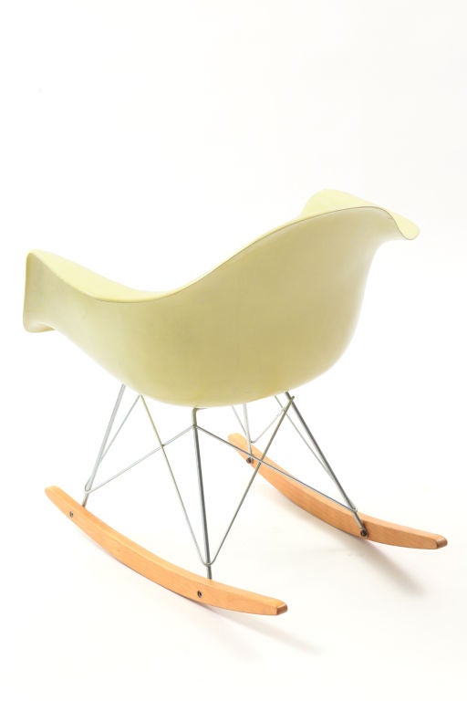 Mid-20th Century Eames Herman Miller Rar Rocking Chair