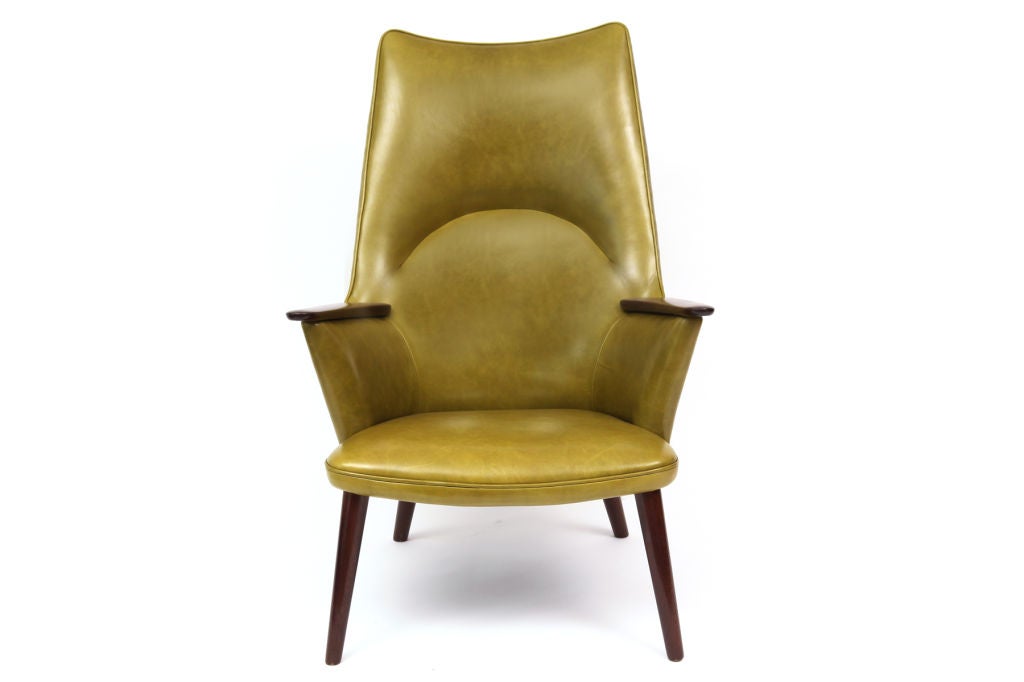Leather & Teak Lounge Chair by Hans Wegner 1