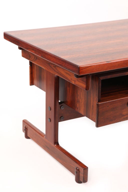 Mid-20th Century Rosewood Desk by Sergio Rodrigues