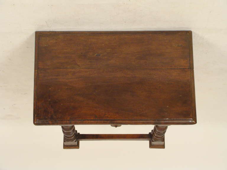 Wood Baroque Style Occasional Table