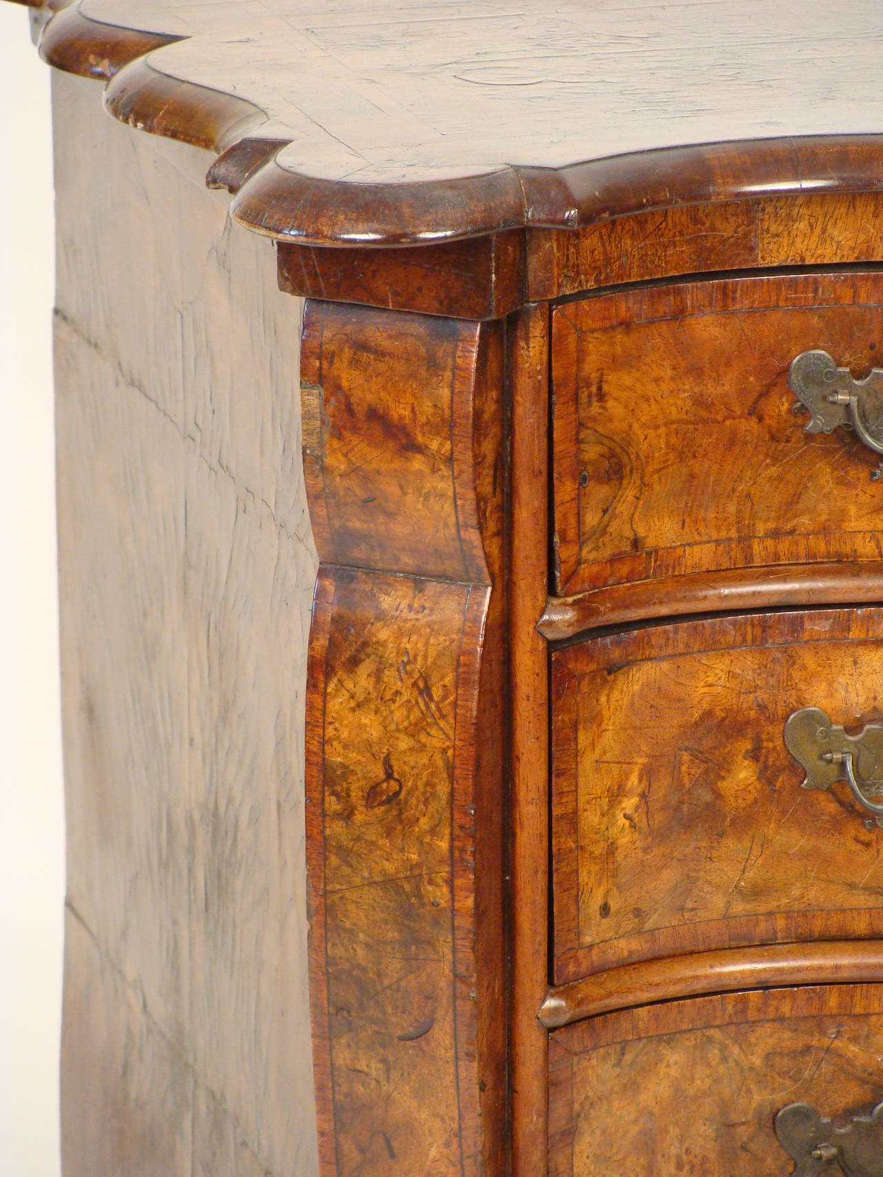Early 19th Century Dutch Burled Walnut Chest of Drawers
