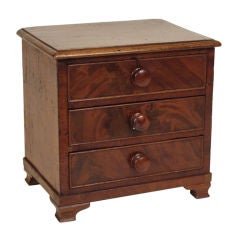 William lV mahogany salesman sample chest