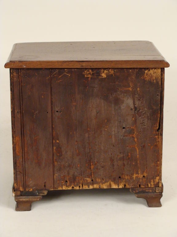 English William lV mahogany salesman sample chest