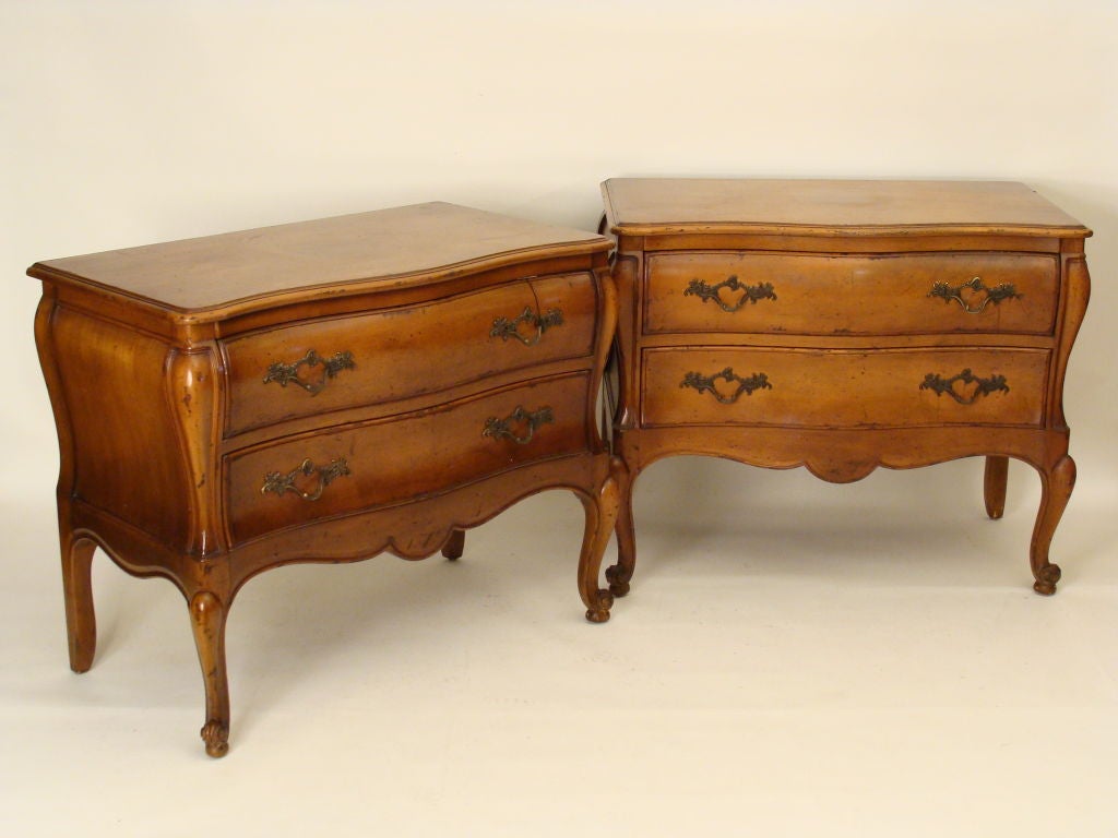 Pair of Louis XV style bombe commodes made by Dixon-Powdermaker,circa 1950