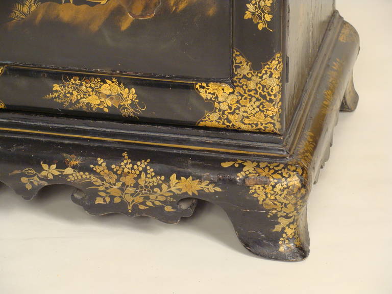 Chinoiserie Decorated Cabinet In Good Condition In Laguna Beach, CA