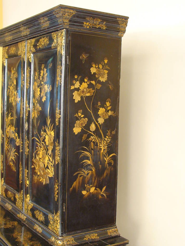 Chinoiserie Decorated Cabinet 2