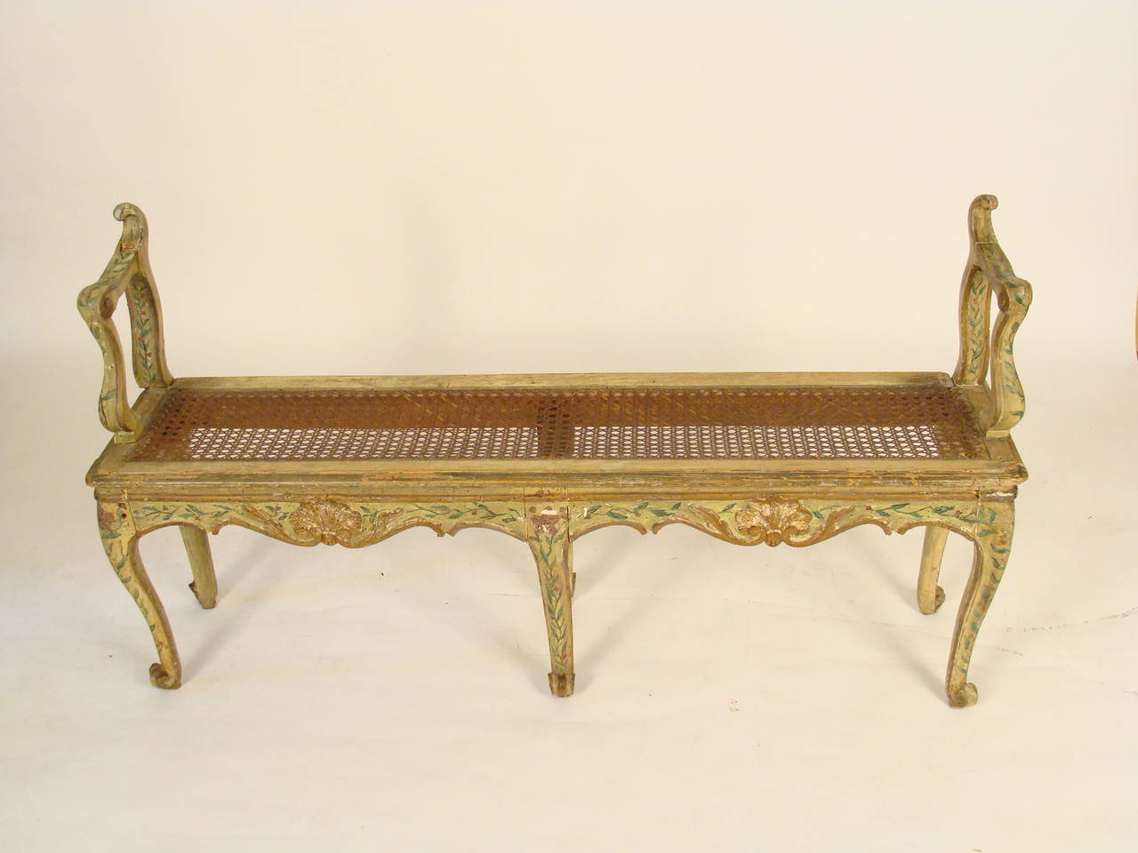 Louis XV Painted Bench In Good Condition In Laguna Beach, CA