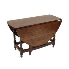 Antique 18th century gateleg table