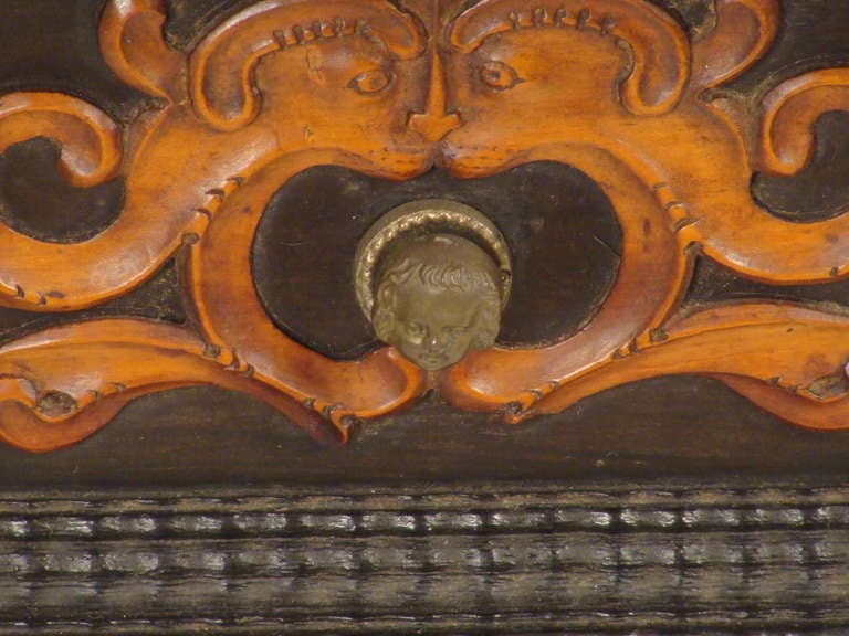 Armadio da tavolo in stile barocco in vendita 3