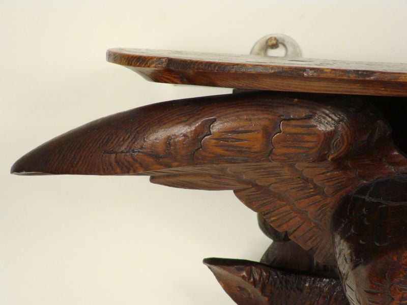 Soporte de pared con águila tallada Madera en venta