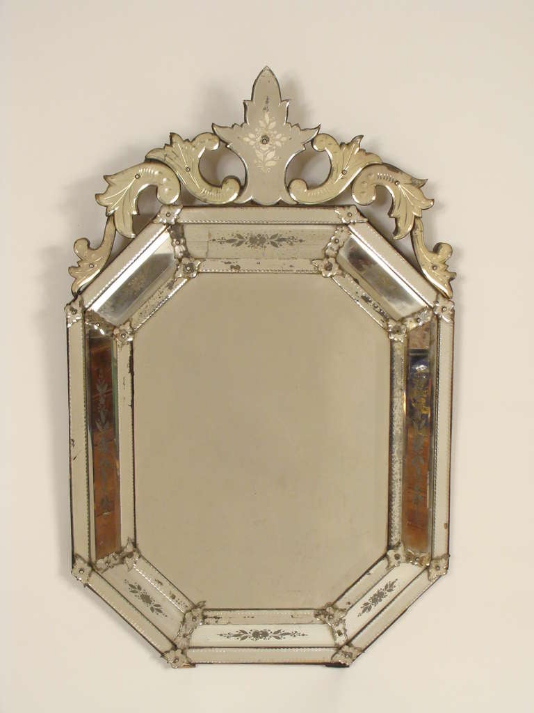 Antique Venetian etched and cut glass octagonal mirror, circa 1900.