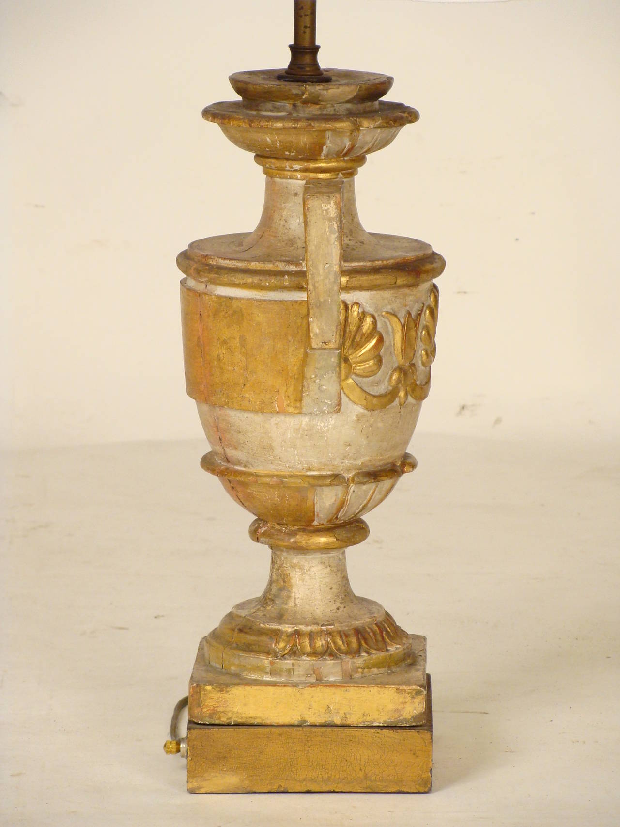 Neoclassical Lamp 2