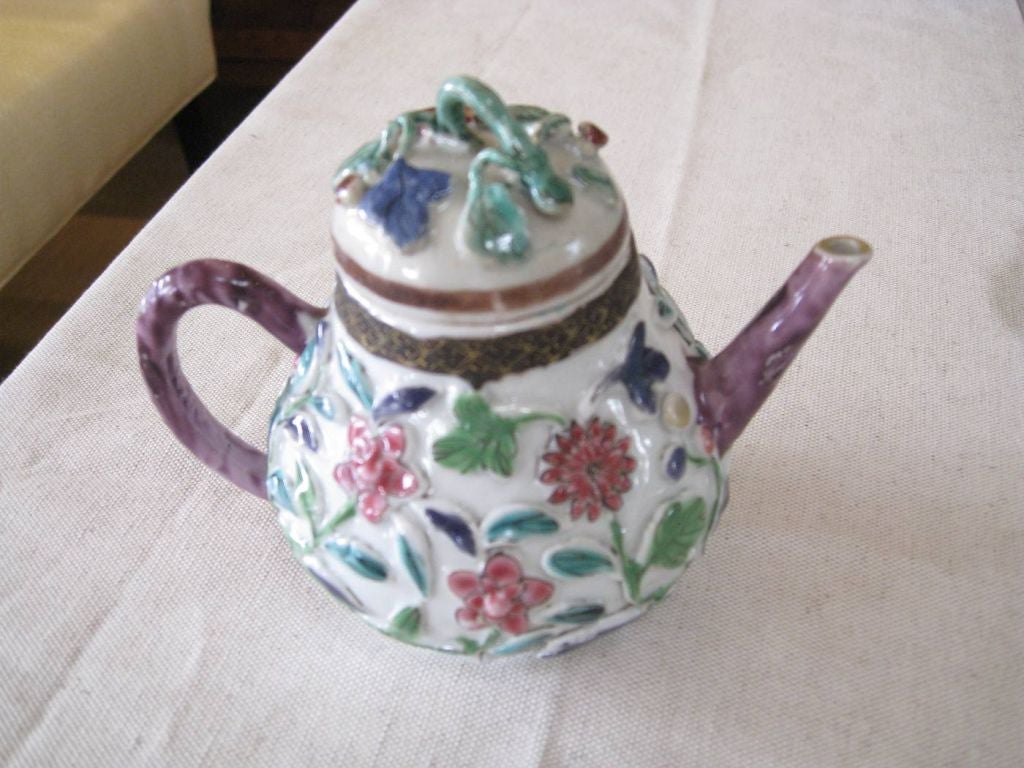 Chinese Famille Rose Porcelain Lotus Teapot and Saucer 4