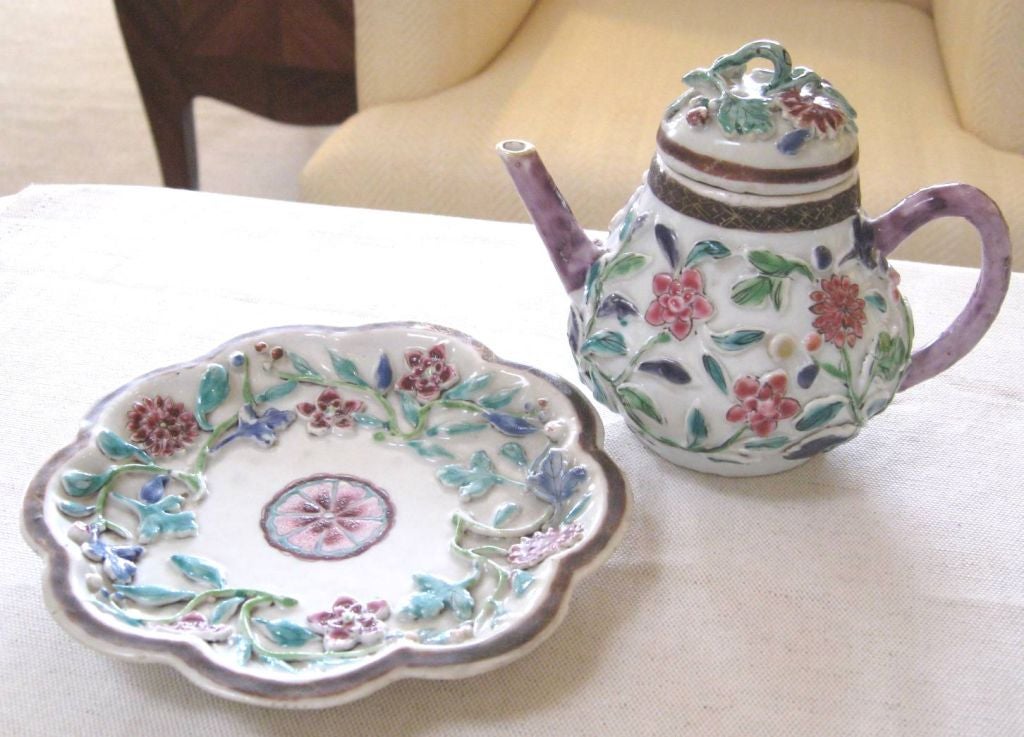 Chinese Famille Rose Porcelain Lotus Teapot and Saucer 6