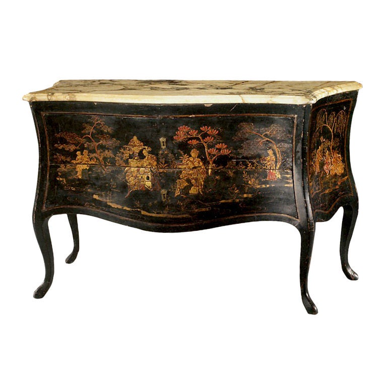 Rare chinoiserie lacquered á Balestra two-drawer commode For Sale
