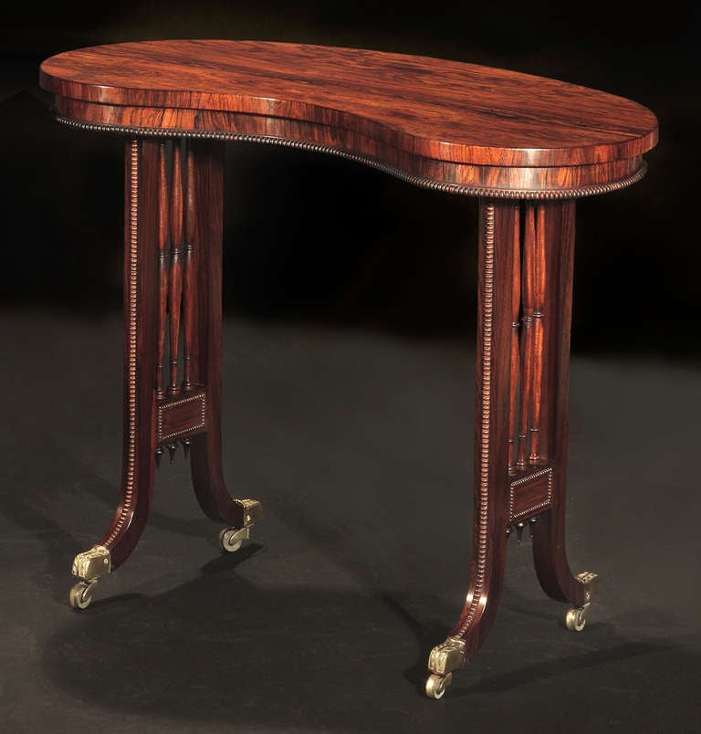 Two Regency Rosewood Kidney-Shaped Tables In Excellent Condition For Sale In New York, NY