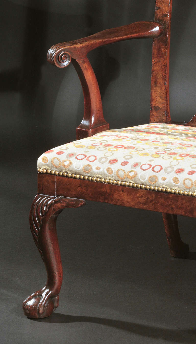 George II Walnut Armchair In Good Condition For Sale In New York, NY