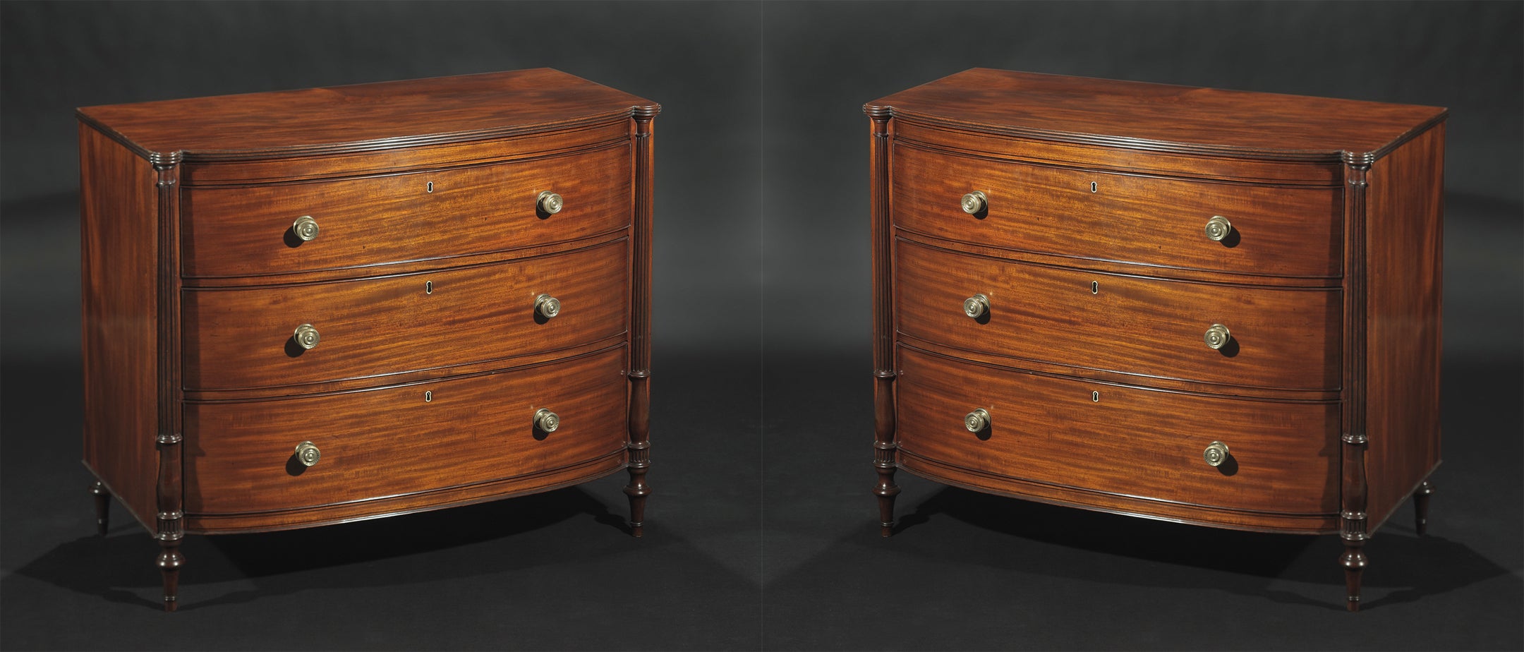 Pair of Fine George III Mahogany Chests of Drawers For Sale