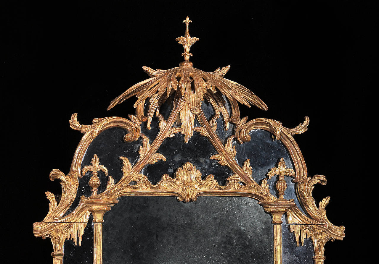 English Important George III Mirror in the Manner of Thomas Chippendale For Sale