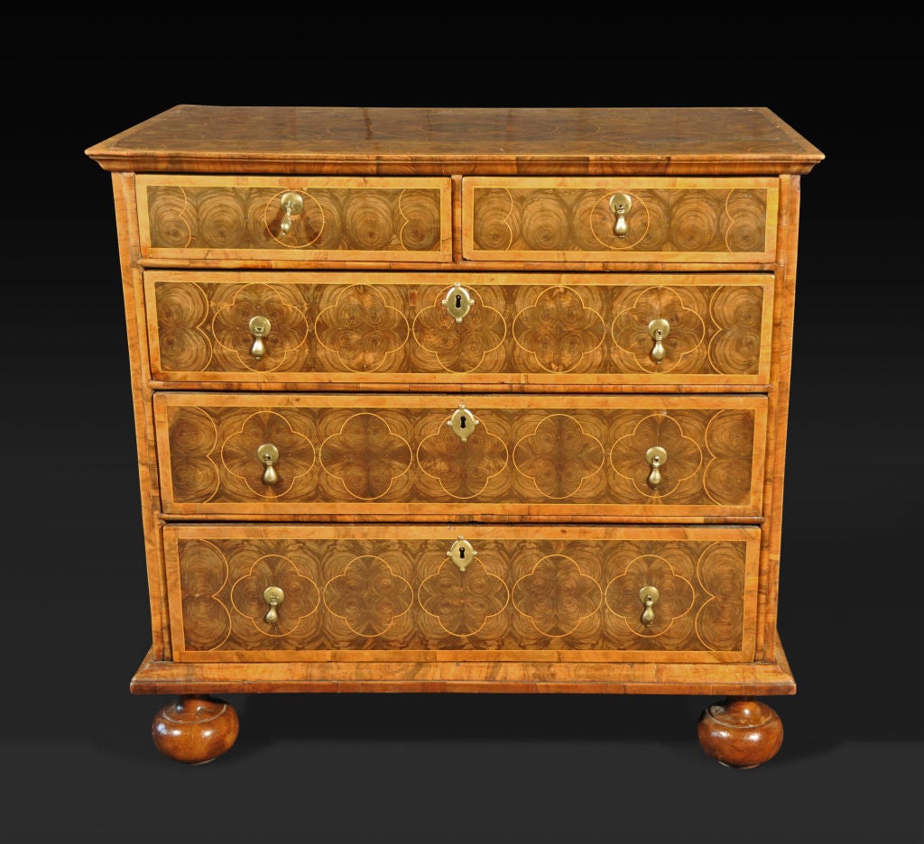 British A William And Mary Walnut And Olivewood Oyster-veneered Chest Of Drawers For Sale
