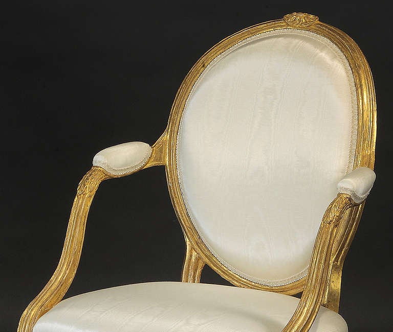 18th Century Fine Pair of George III Giltwood Oval Backed Armchairs For Sale